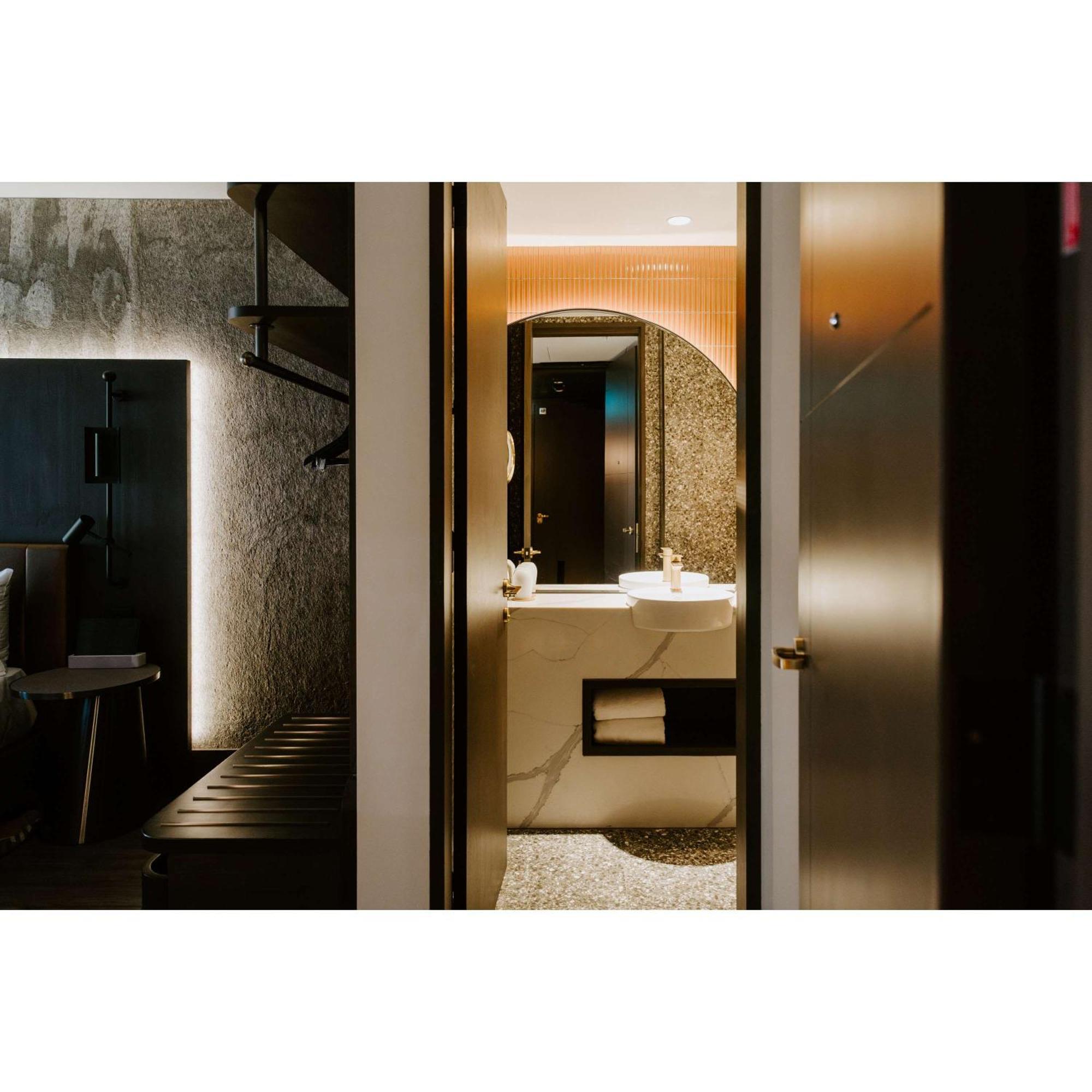 The Motley Hotel Richmond, Tapestry Collection By Hilton Melburne Exterior foto